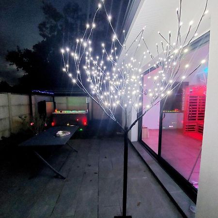 Un Sejour Romantique En Couple Avec Jacuzzi Prive Chromotherapie Jardin Maison Privee Ychoux ภายนอก รูปภาพ