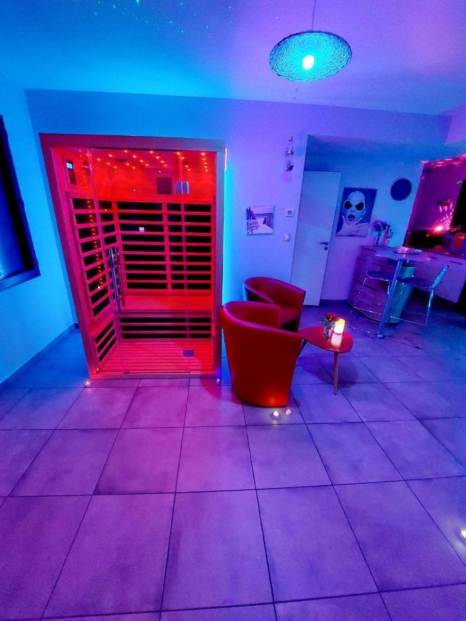 Un Sejour Romantique En Couple Avec Jacuzzi Prive Chromotherapie Jardin Maison Privee Ychoux ภายนอก รูปภาพ