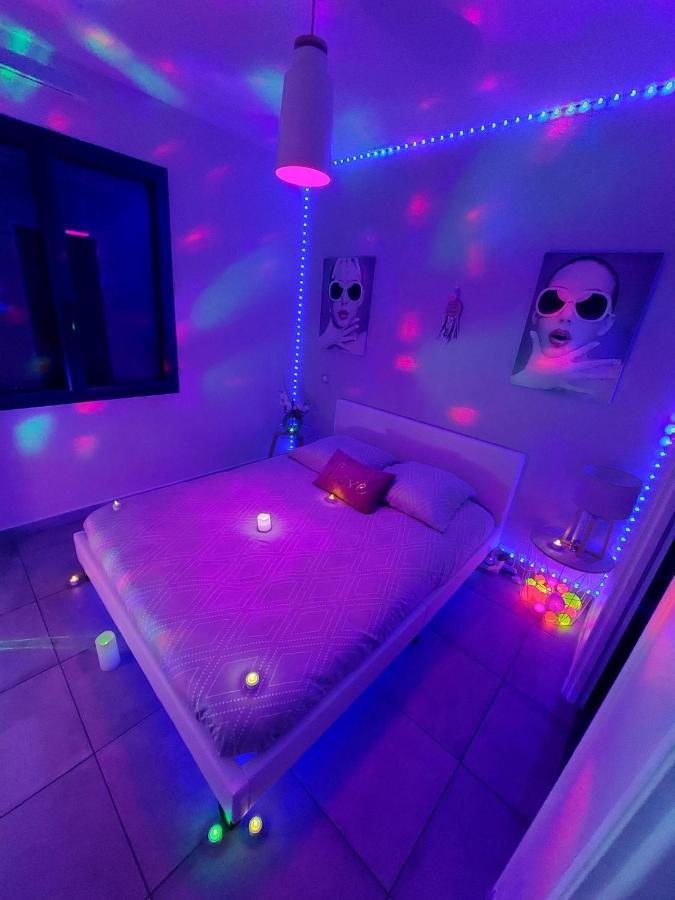 Un Sejour Romantique En Couple Avec Jacuzzi Prive Chromotherapie Jardin Maison Privee Ychoux ภายนอก รูปภาพ